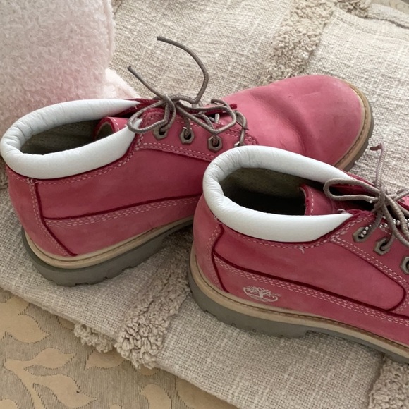 Women's Nellie Waterproof Chukka GUC - Picture 9 of 16